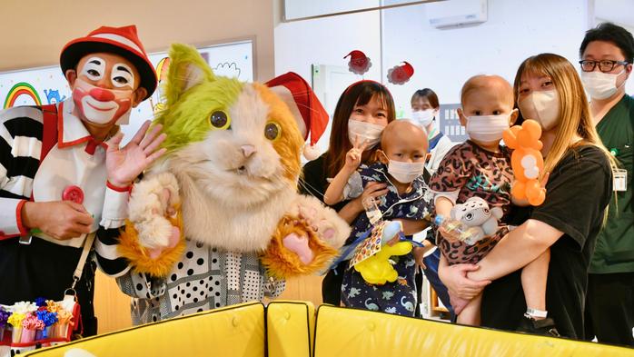 入院中の子どもたちに笑顔を　小児病棟でクリスマス会を開催